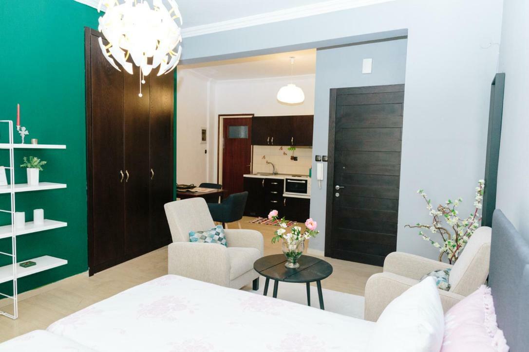 Cosy Downtown Studio - Suite Komotiní Eksteriør bilde